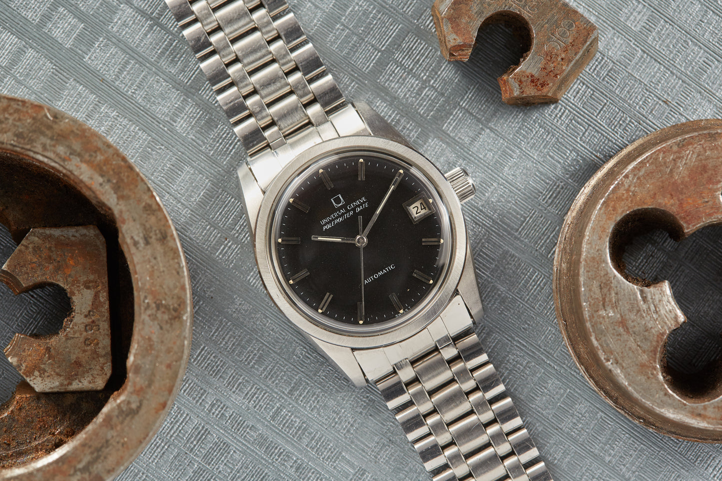 Universal Genève Polerouter Date
