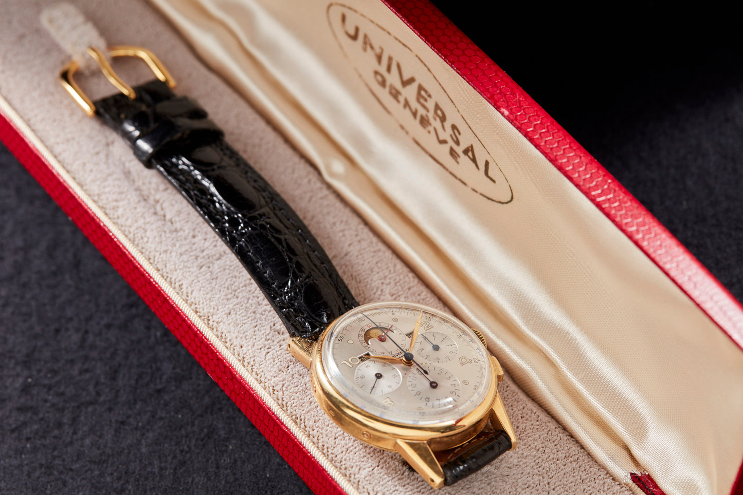 Universal Genéve Tri-Compax