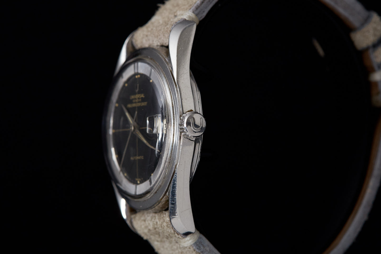Universal Genève Polerouter Date