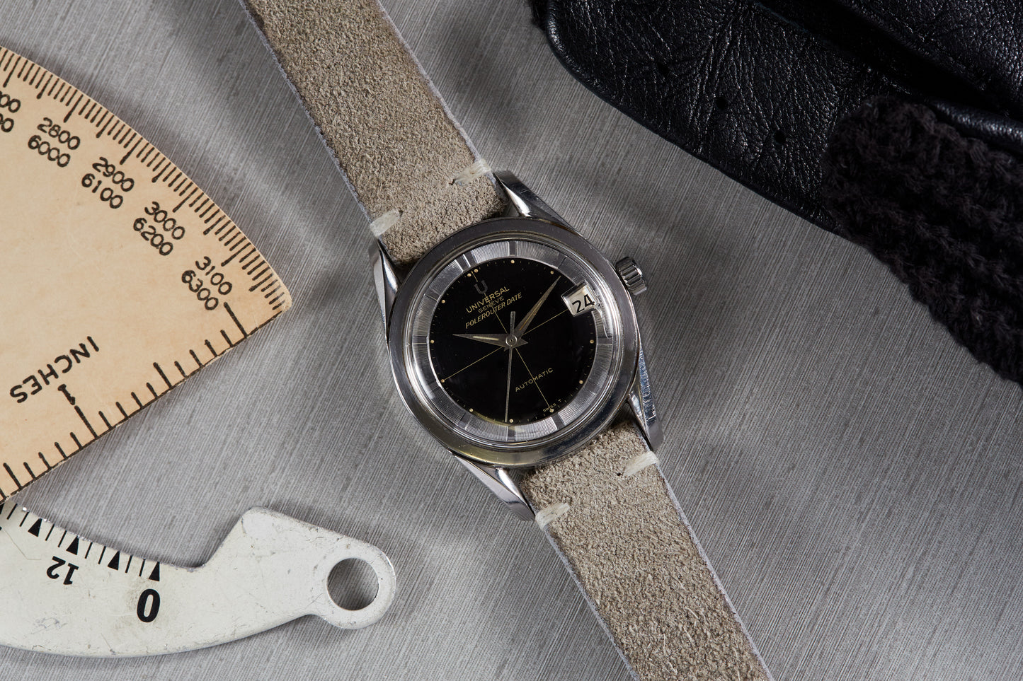 Universal Genève Polerouter Date