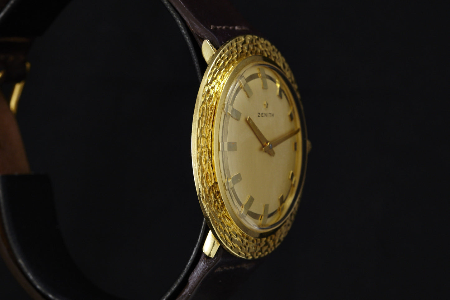 Zenith Gold Ultra Thin Dress Watch Fancy Bezel