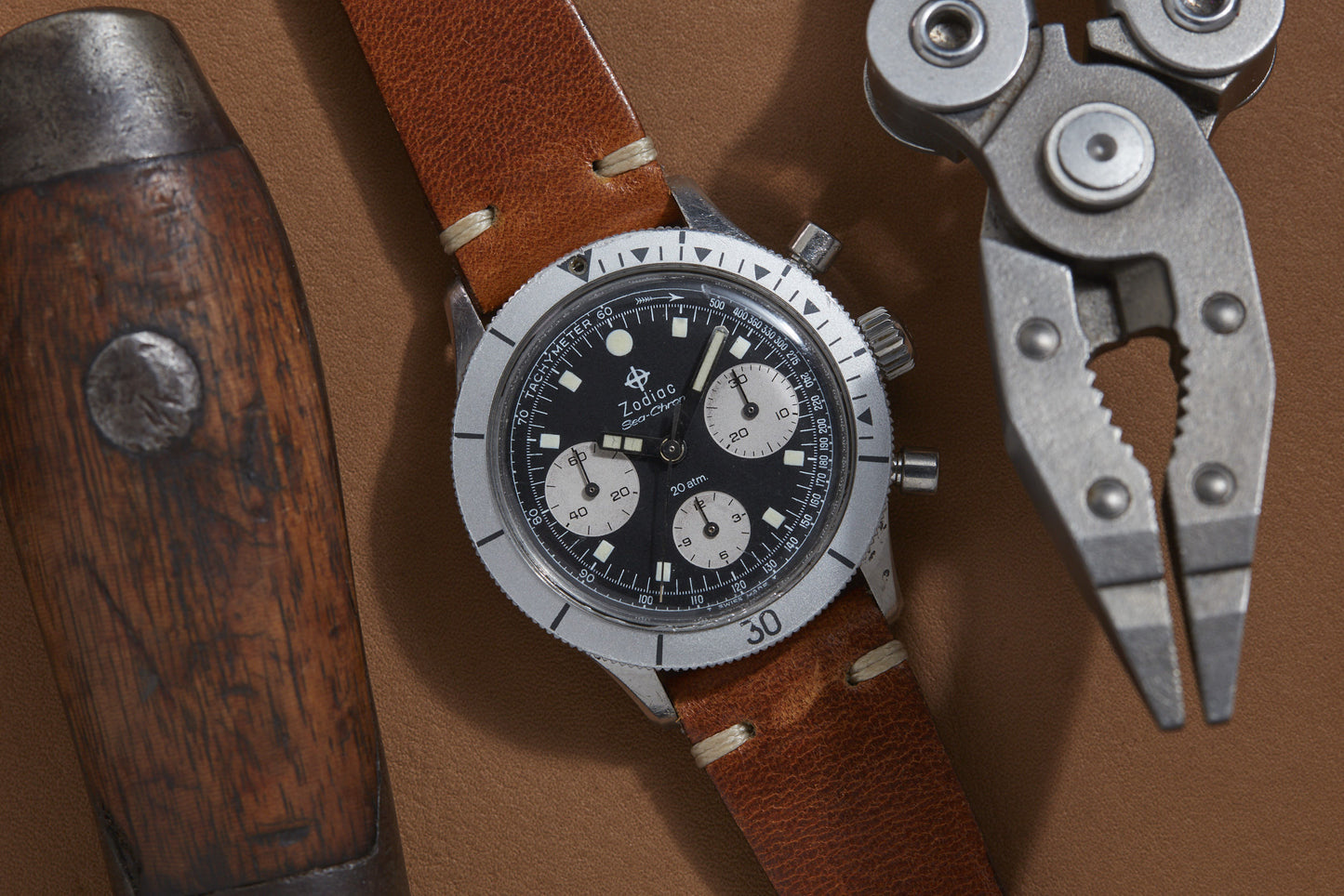 Zodiac Sea-Chron Box and Papers