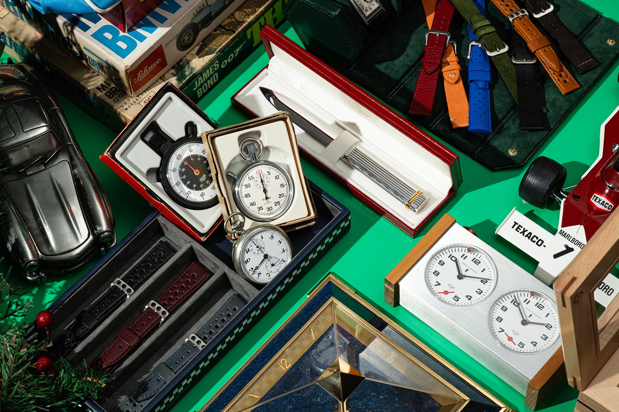 A:S Holiday Gift Guide 2023: Collectibles – Analog:Shift