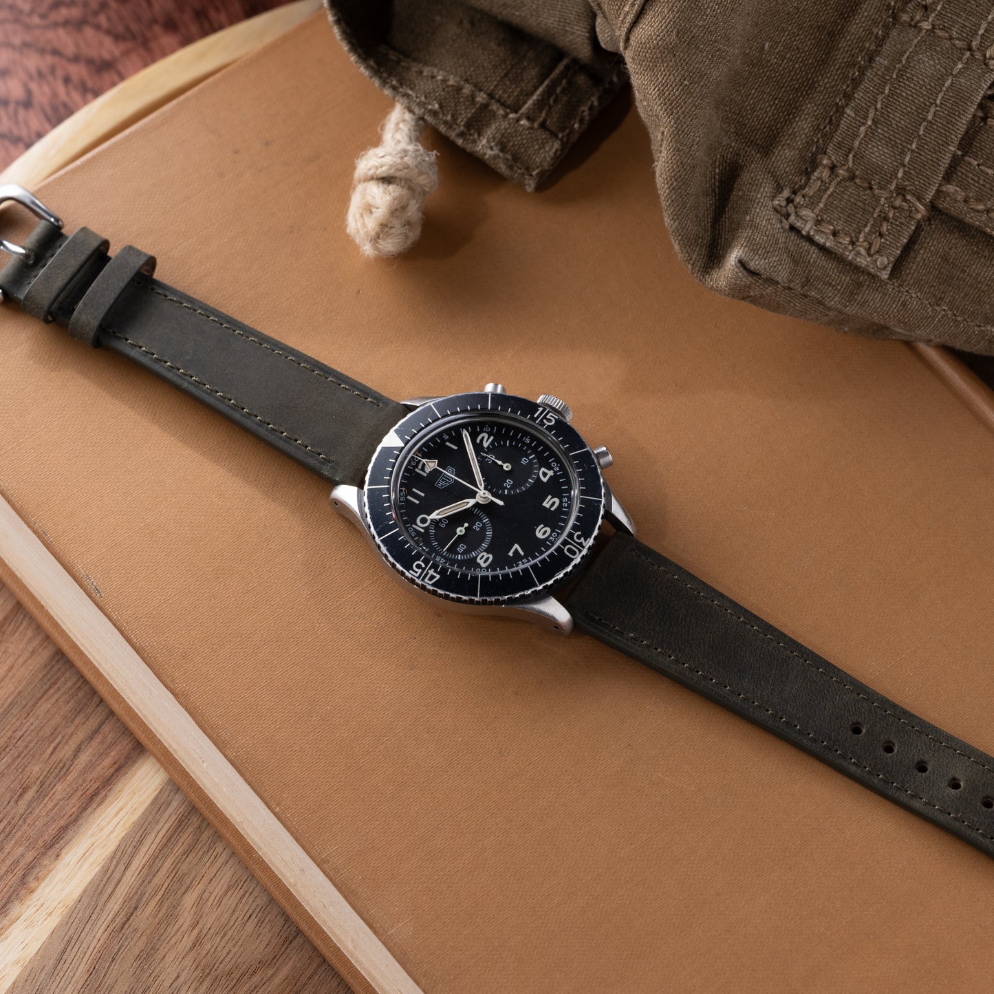 Shelby Grey Distressed Strap