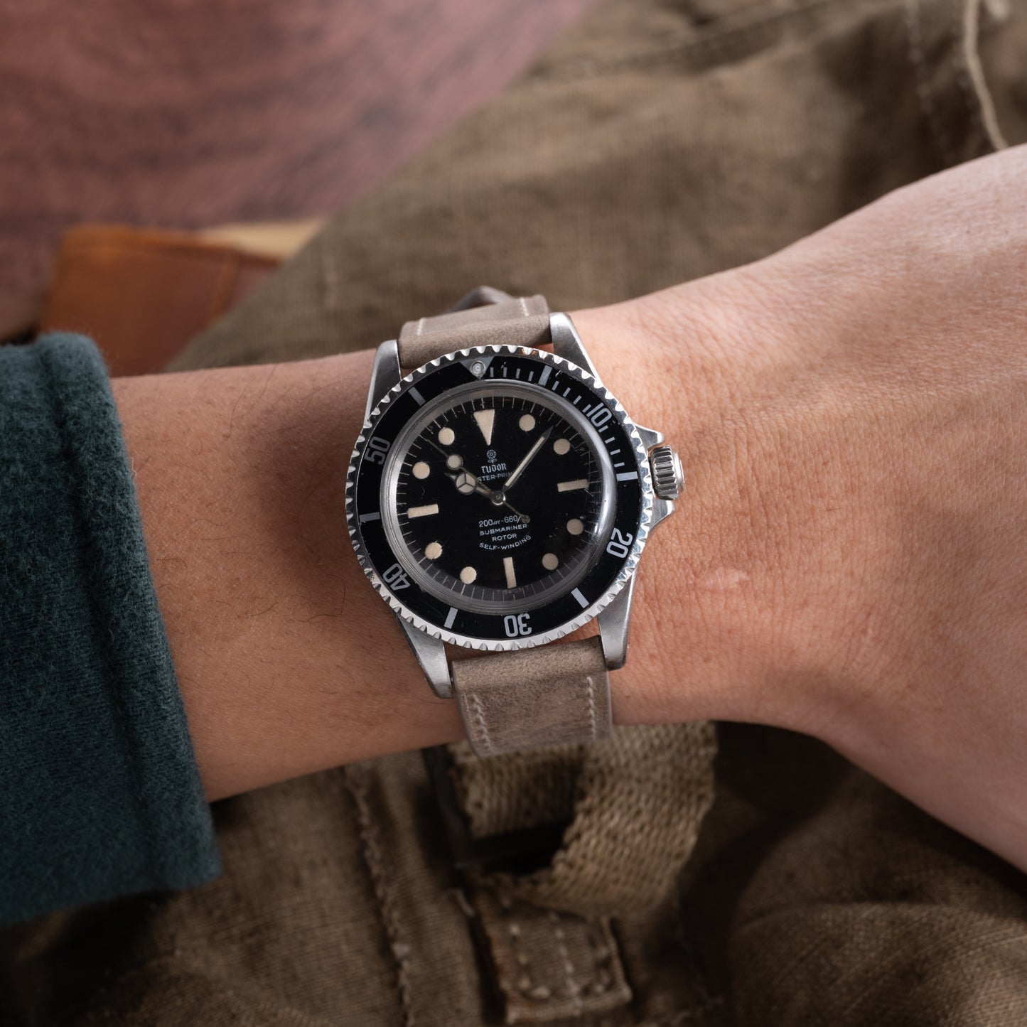 Stirling White Distressed Strap