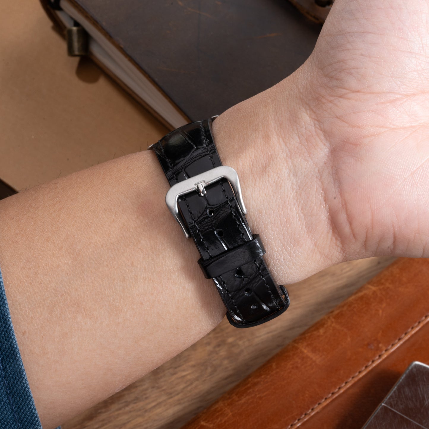 Wraith Black Executive Strap