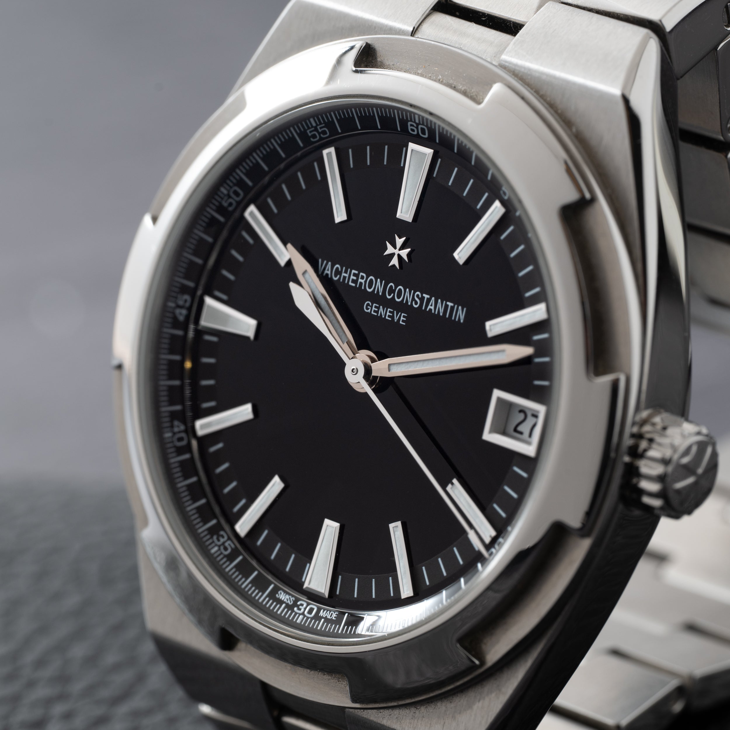 Vacheron Constantin Overseas – Analog:Shift