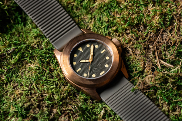 Unimatic X Massena LAB Modello Quattro – Analog:Shift