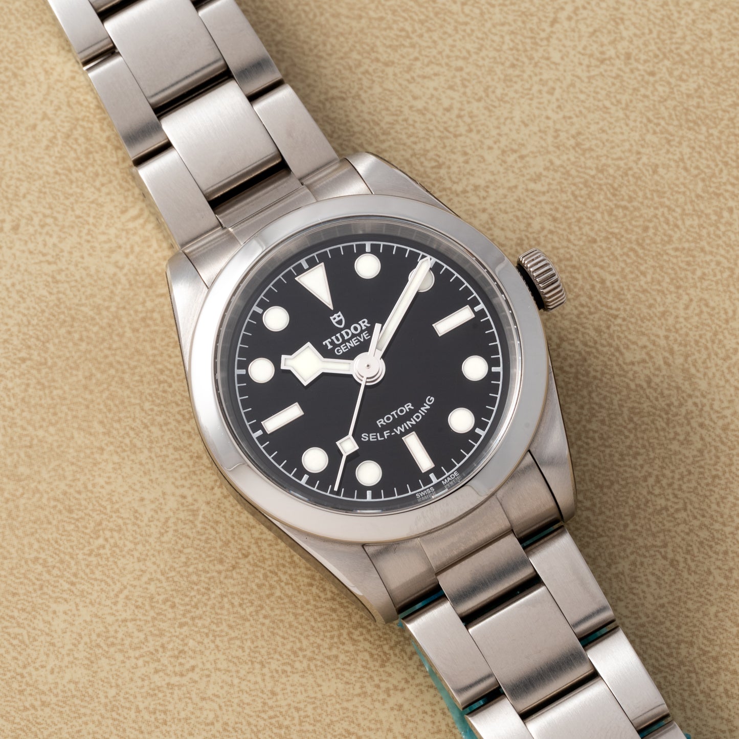 Tudor Black Bay 32