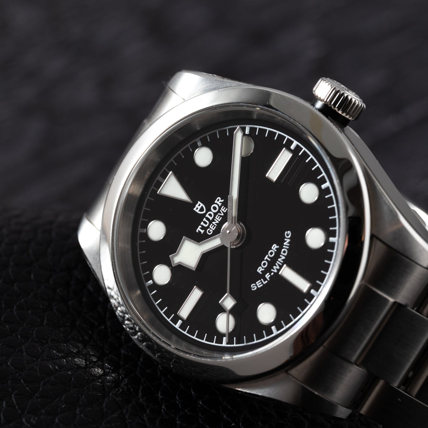 Tudor Black Bay 32