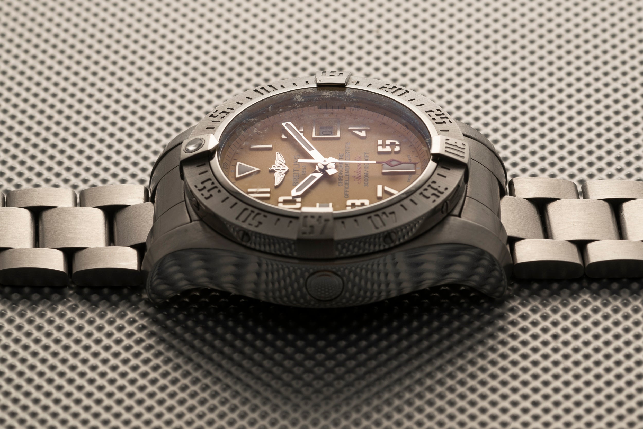Breitling Emergency Titanium Chronometer - ChronoTimepieces