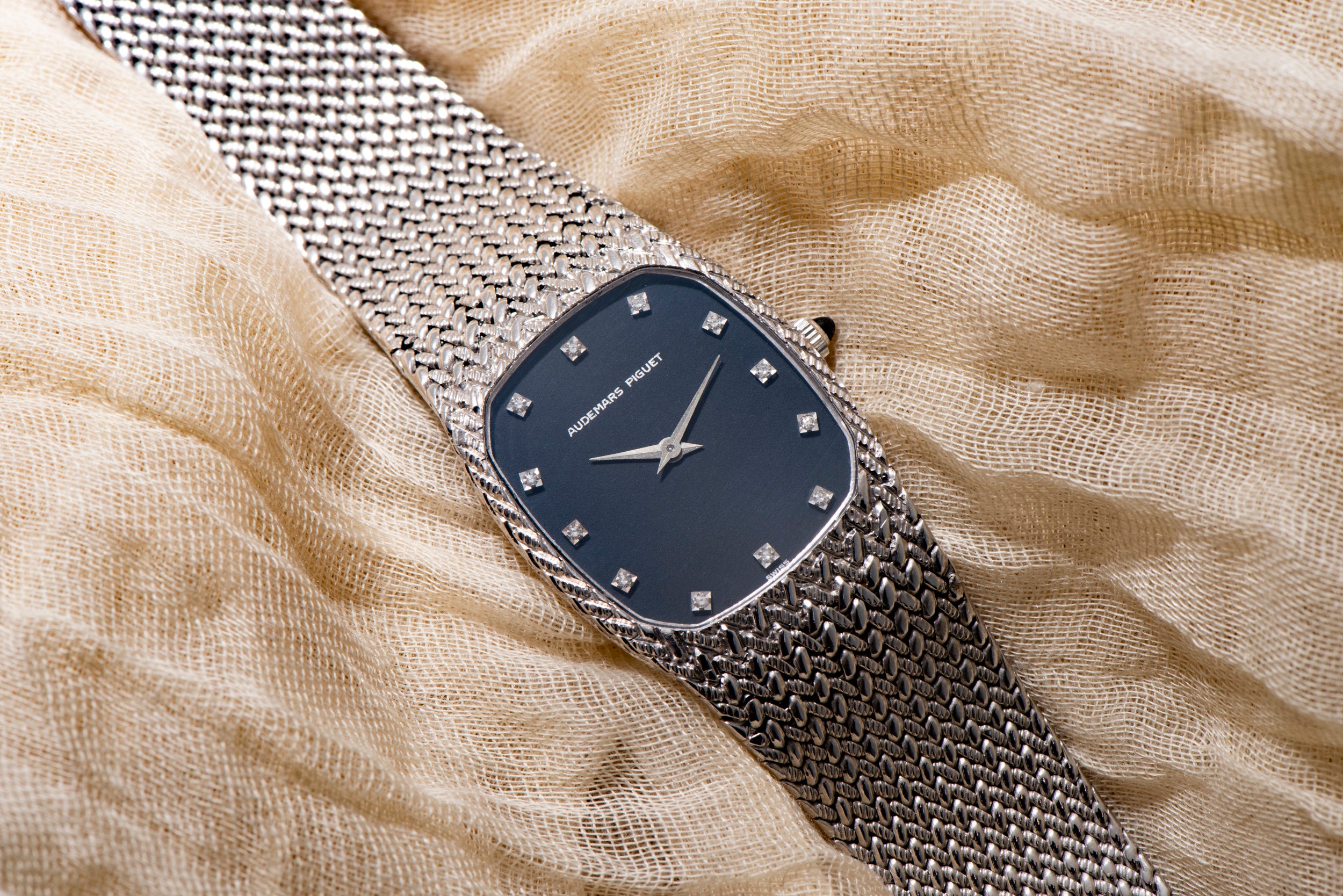 Audemars Piguet White Gold Diamond Dress Watch Analog:Shift Audemars Piguet White Gold Diamond Dress Watch Analog:Shift