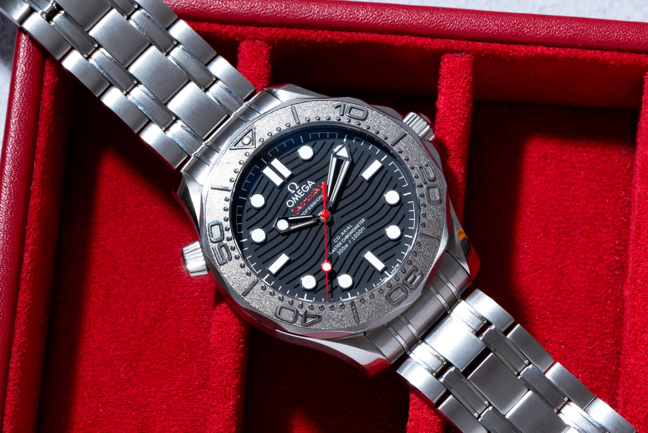 Omega Seamaster Diver 300M Co-Axial Master Chronometer 42  Nekton Edition