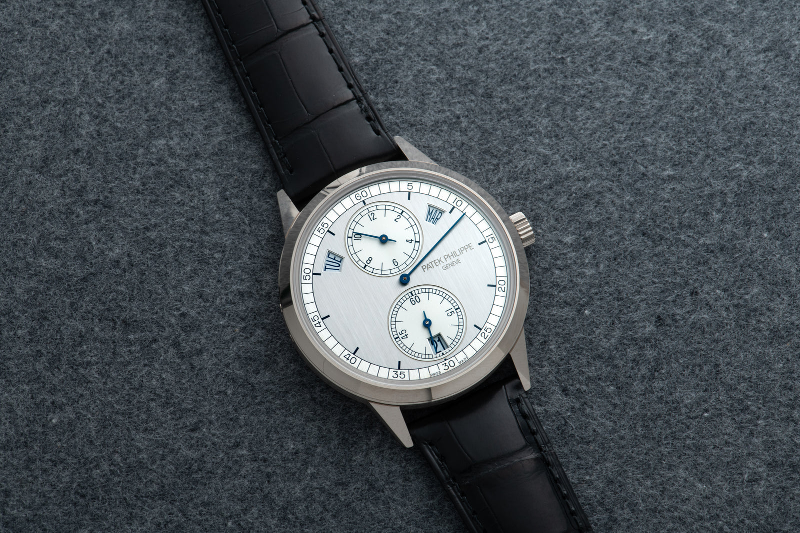 Patek Philippe Annual Calendar Regulator