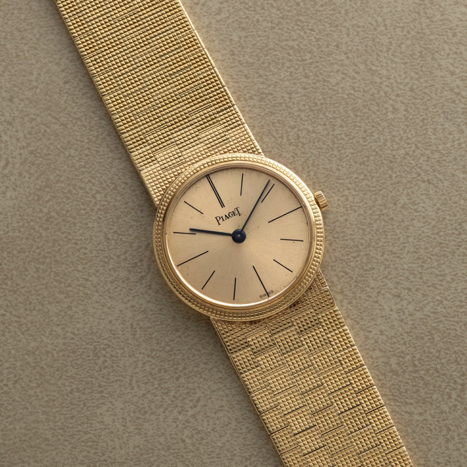 vintage gold dress watch Vacheron & Constantin 18K Yellow Gold Dress Watch Wind Vintage