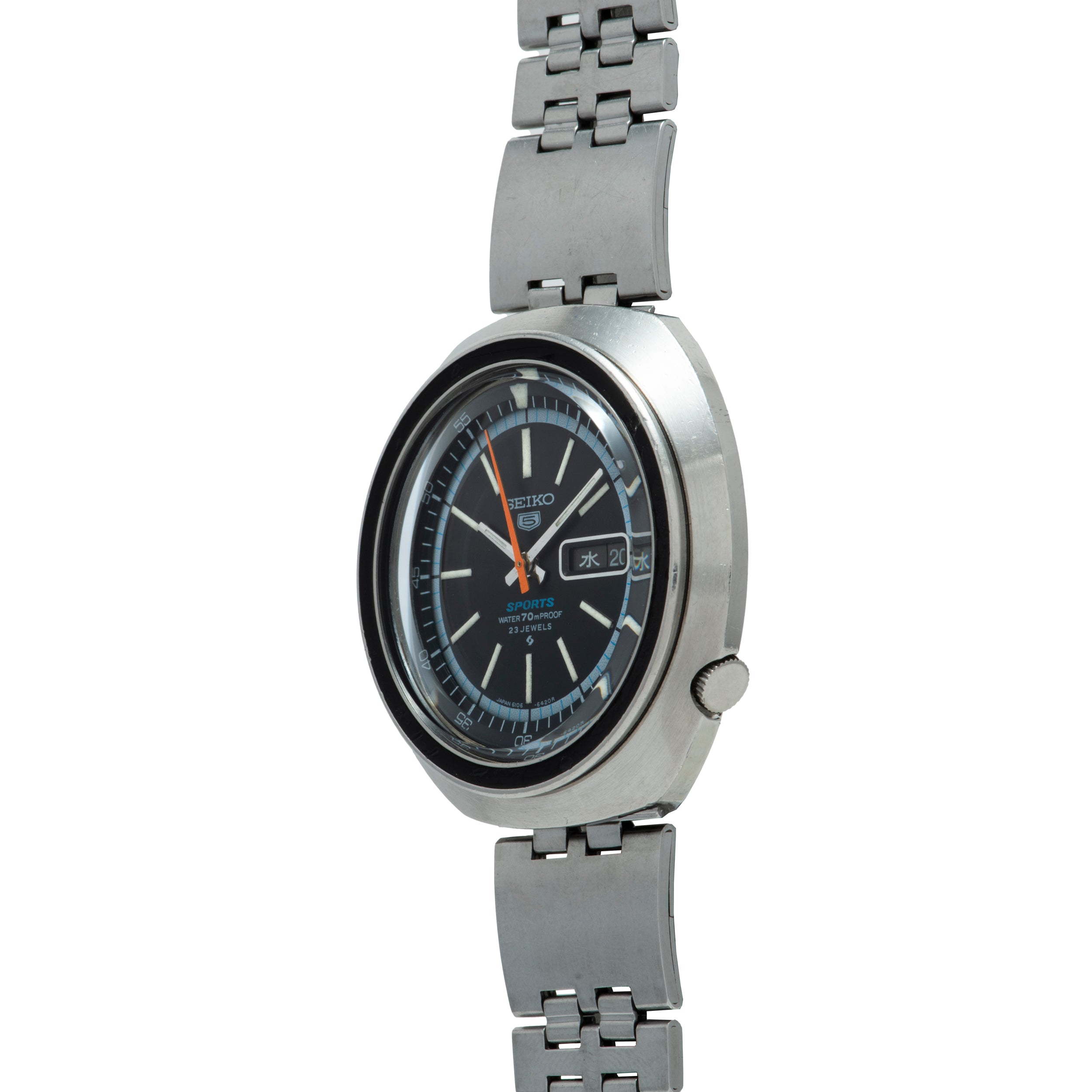 Seiko 5 Sports Diver – Analog:Shift