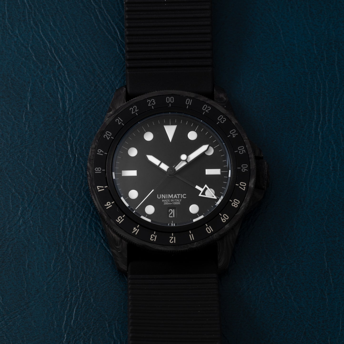 Unimatic Modello Uno Carbon GMT Limited Edition for HODINKEE