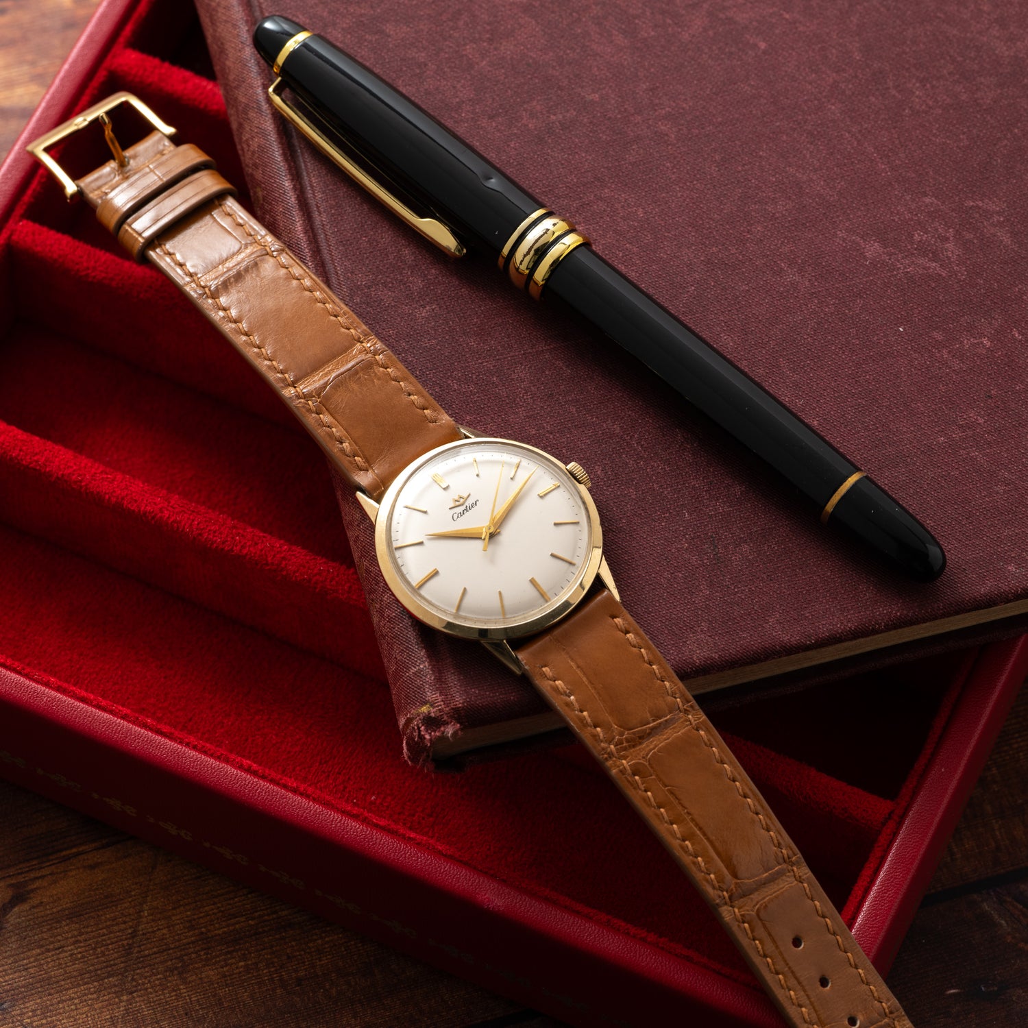 Cartier For Movado Yellow Gold Dress Watch Analog:Shift Cartier For Movado Yellow Gold Dress Watch Analog:Shift