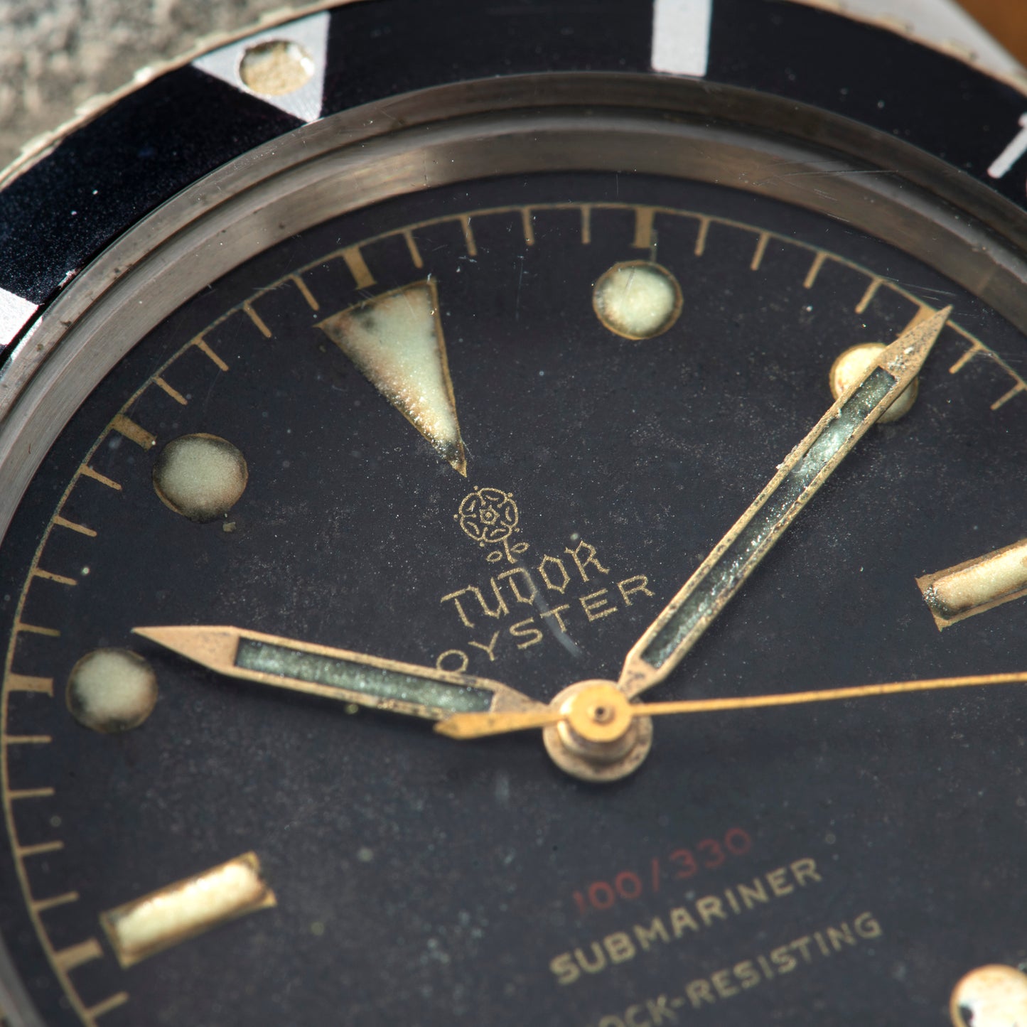 Tudor Submariner Gilt 'Red Depth Rating' Manual-Wind