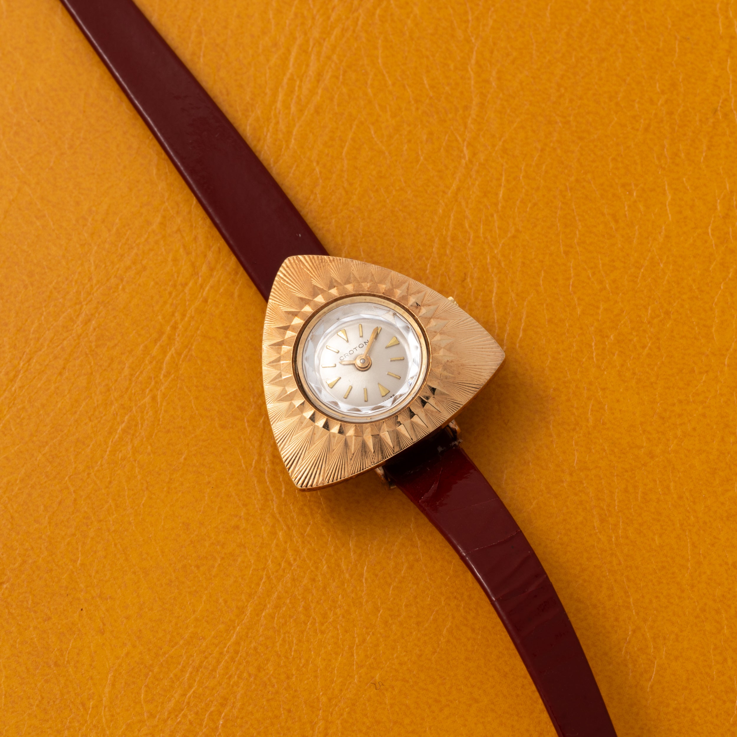 Croton Nivada Grenchen Colorama – Analog:Shift