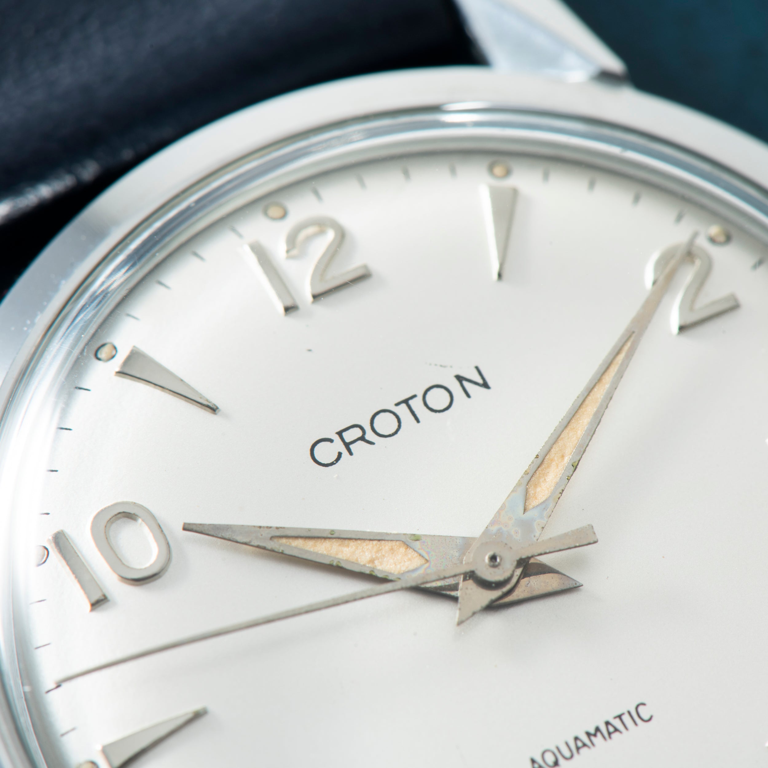 Croton Aquamatic – Analog:Shift