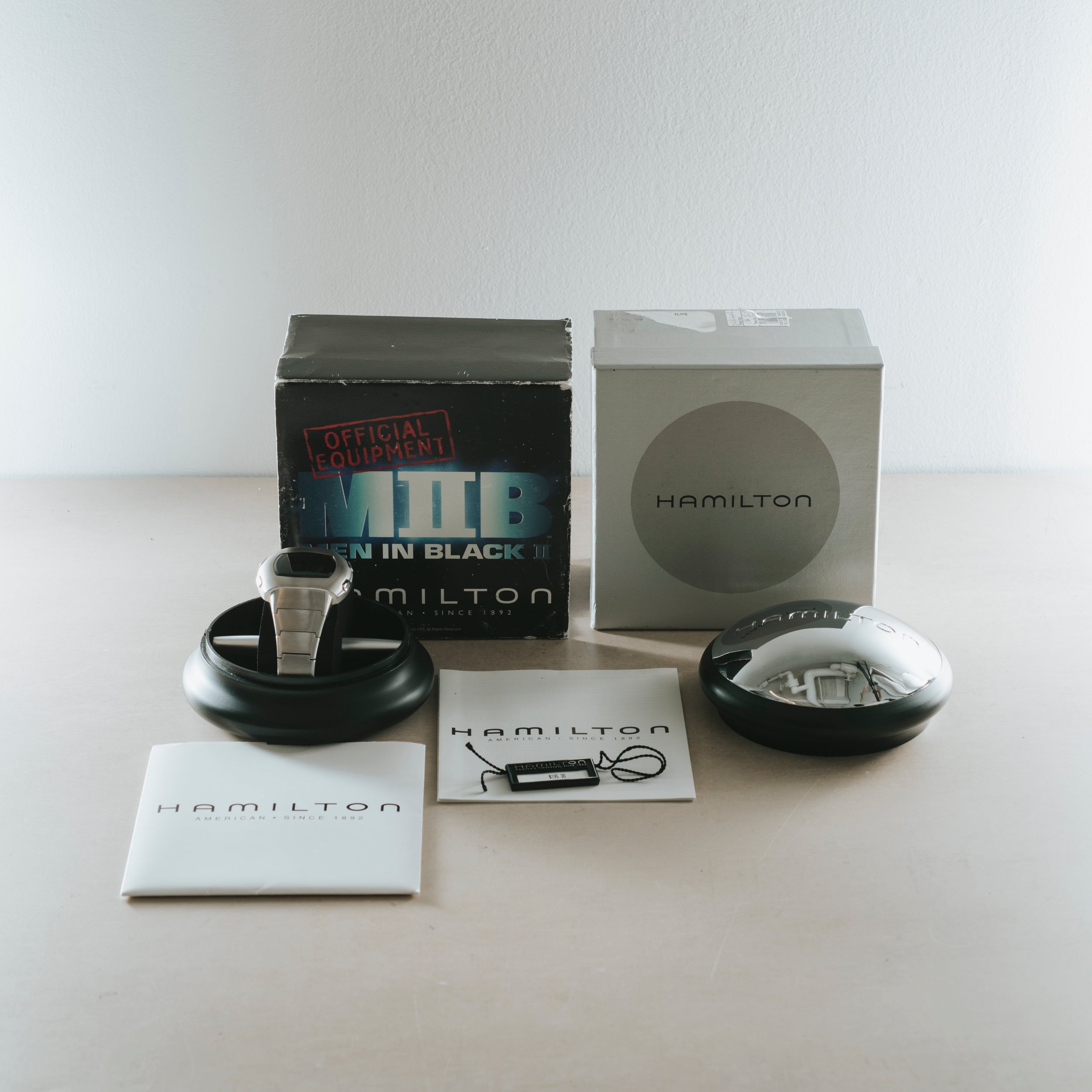 Hamilton 'Men In Black' Digital – Analog:Shift