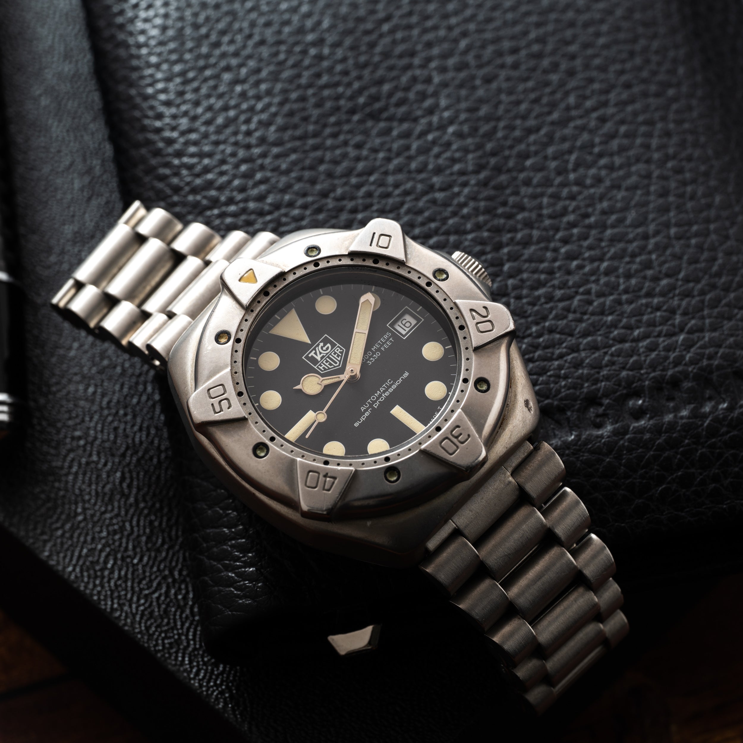 TAG Heuer Professional Diver – Analog:Shift