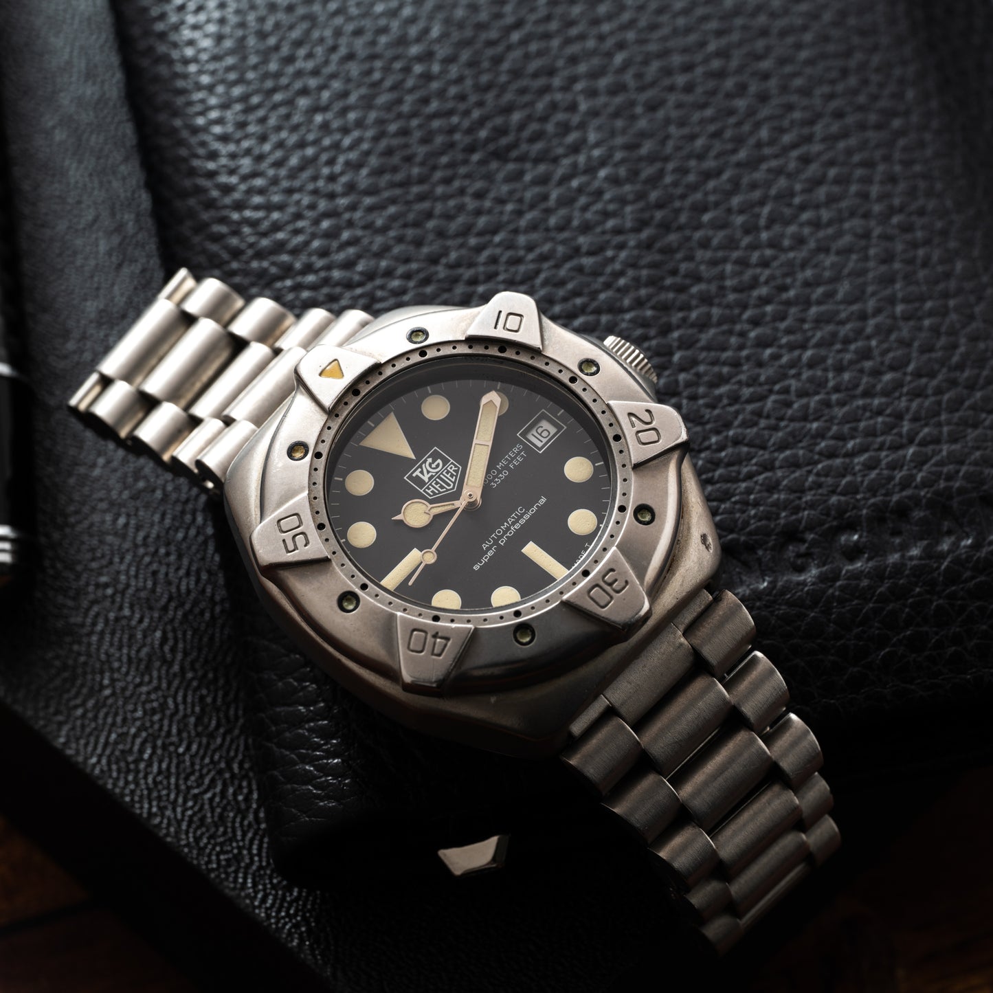 TAG Heuer Professional Diver