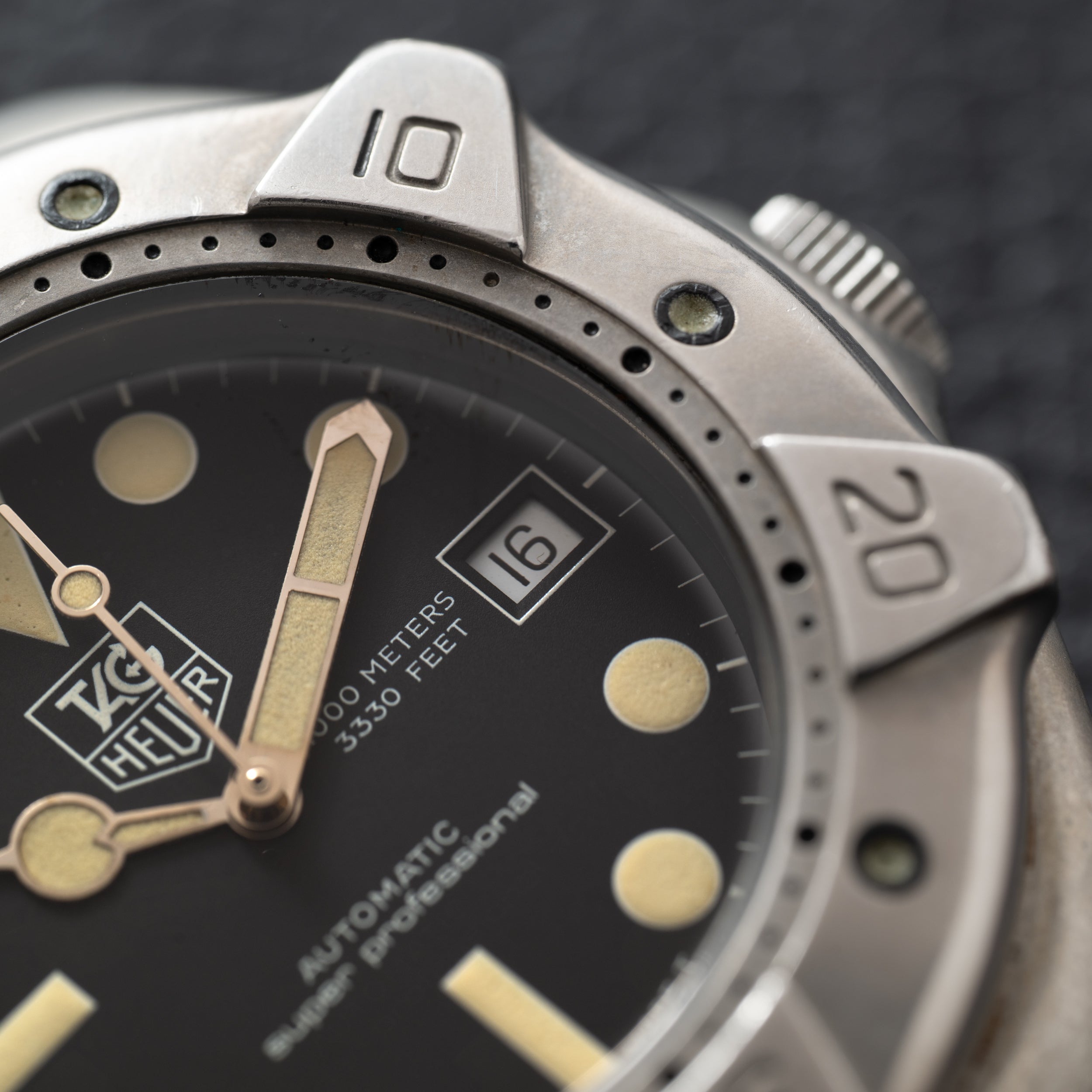 TAG Heuer Professional Diver – Analog:Shift