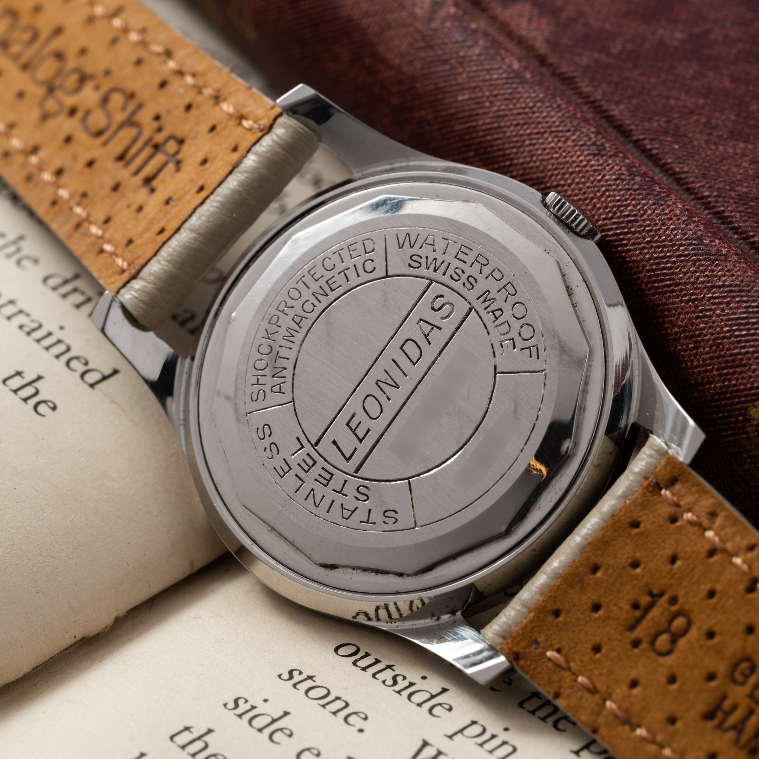 Leonidas 'Explorer' Field Watch – Analog:Shift