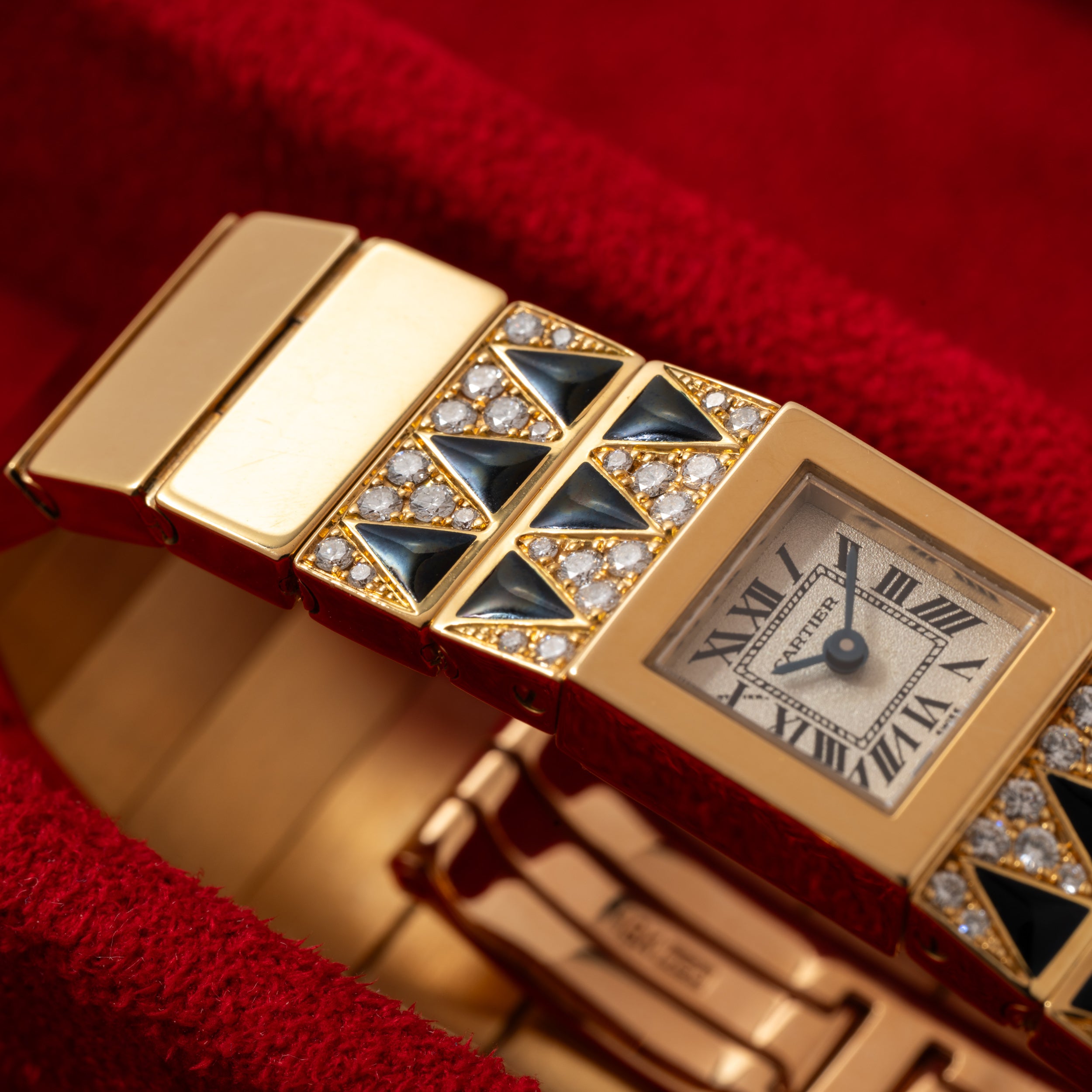 Cartier Tank Lingot – Analog:Shift