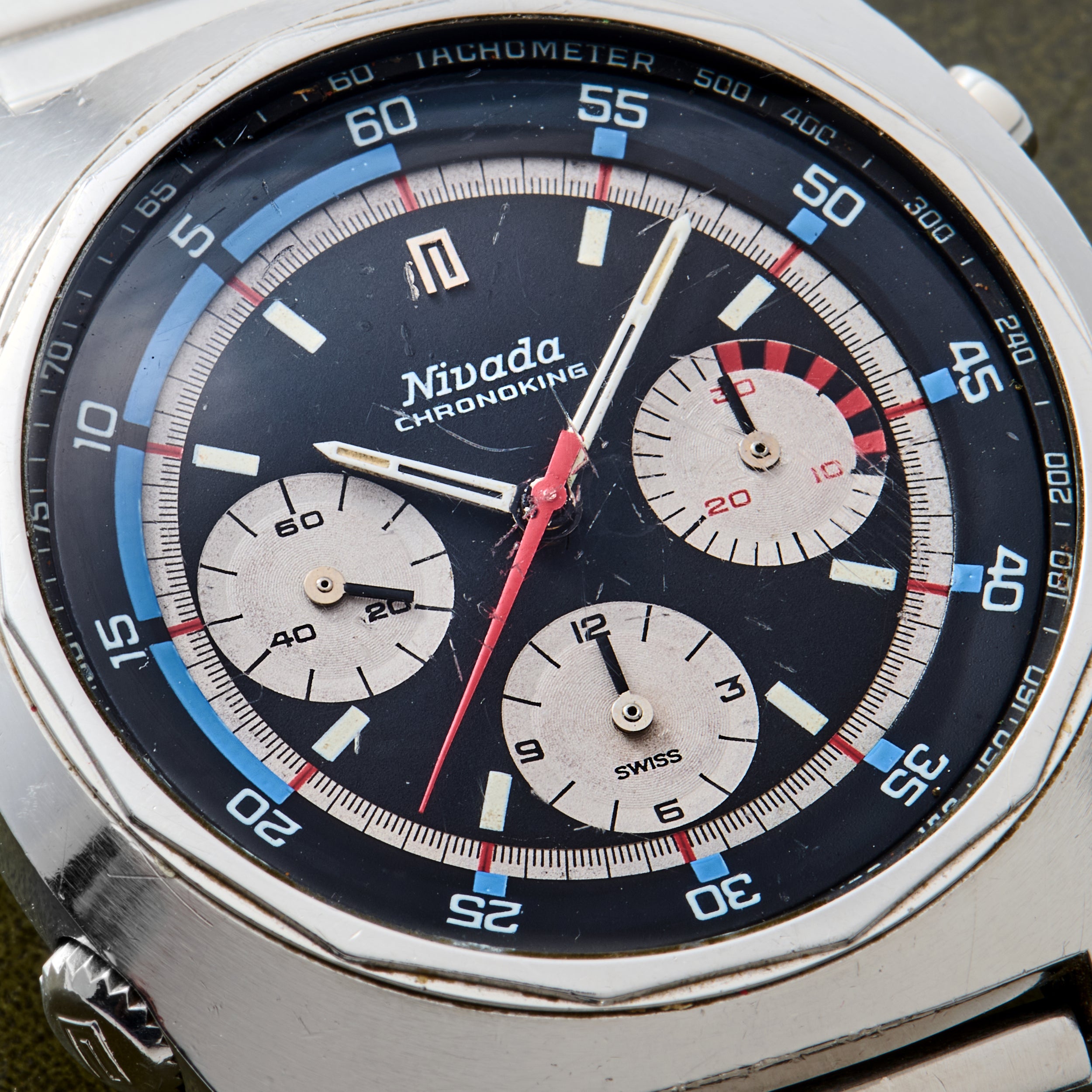 Nivada Chronoking – Analog:Shift