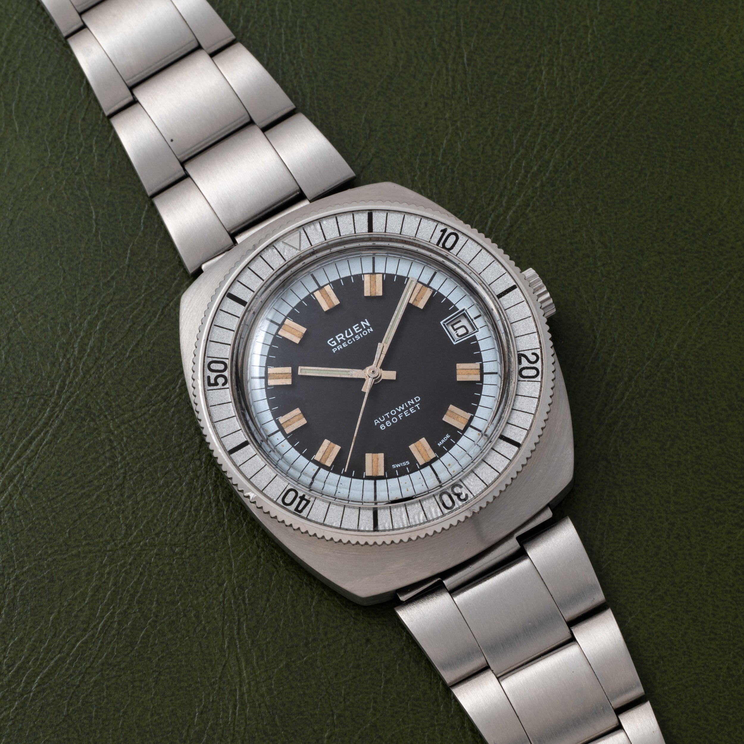 Gruen 'Cushion' Diver