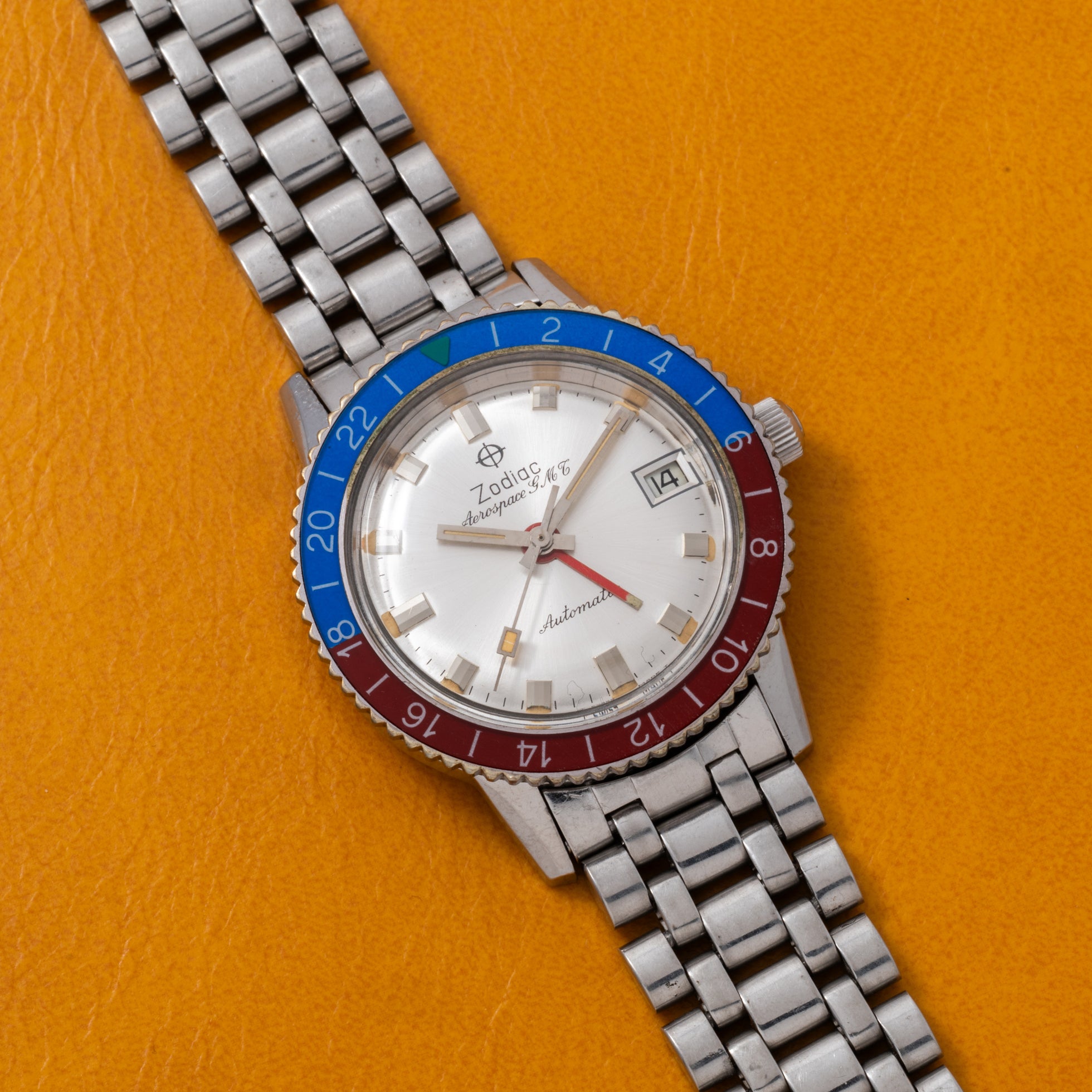 Zodiac Aerospace GMT – Analog:Shift