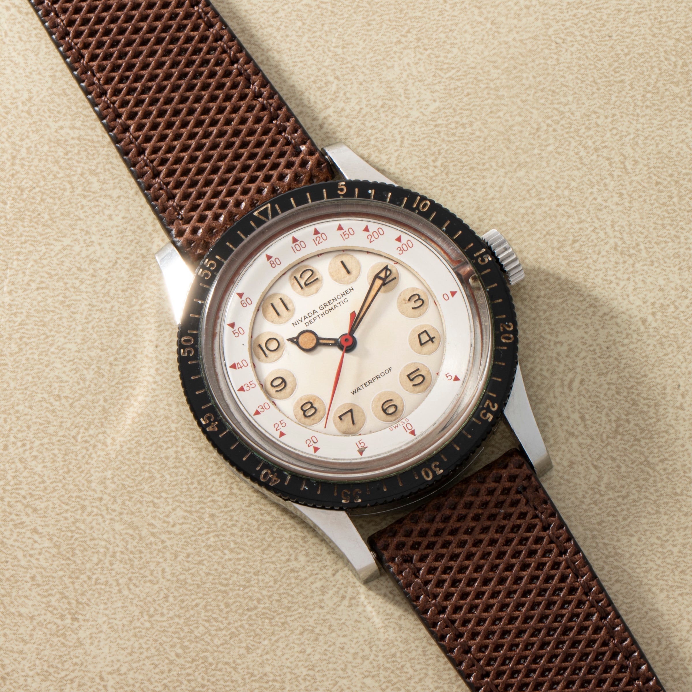 なっち Nivada Grenchen Depthomatic – Analog:Shift