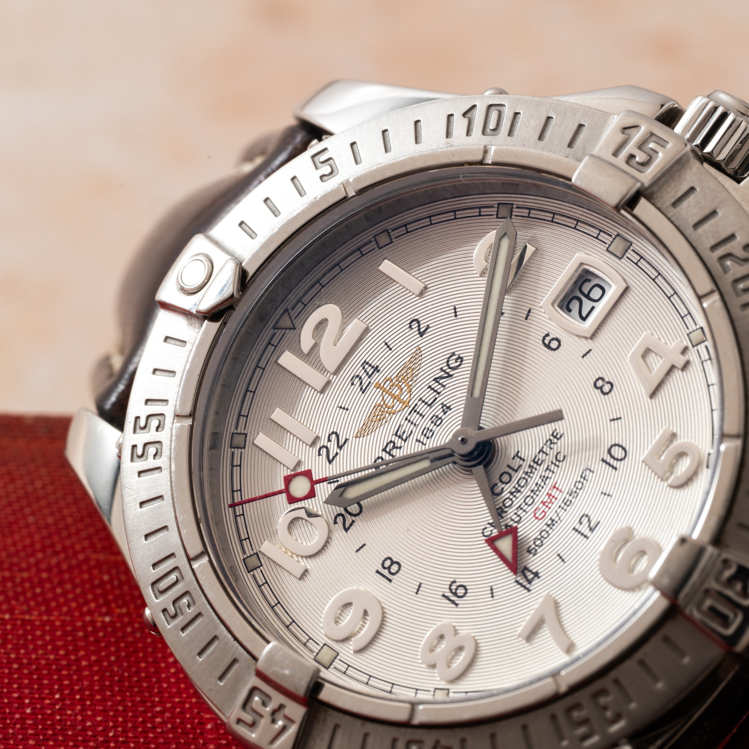 Breitling Colt GMT – Analog:Shift