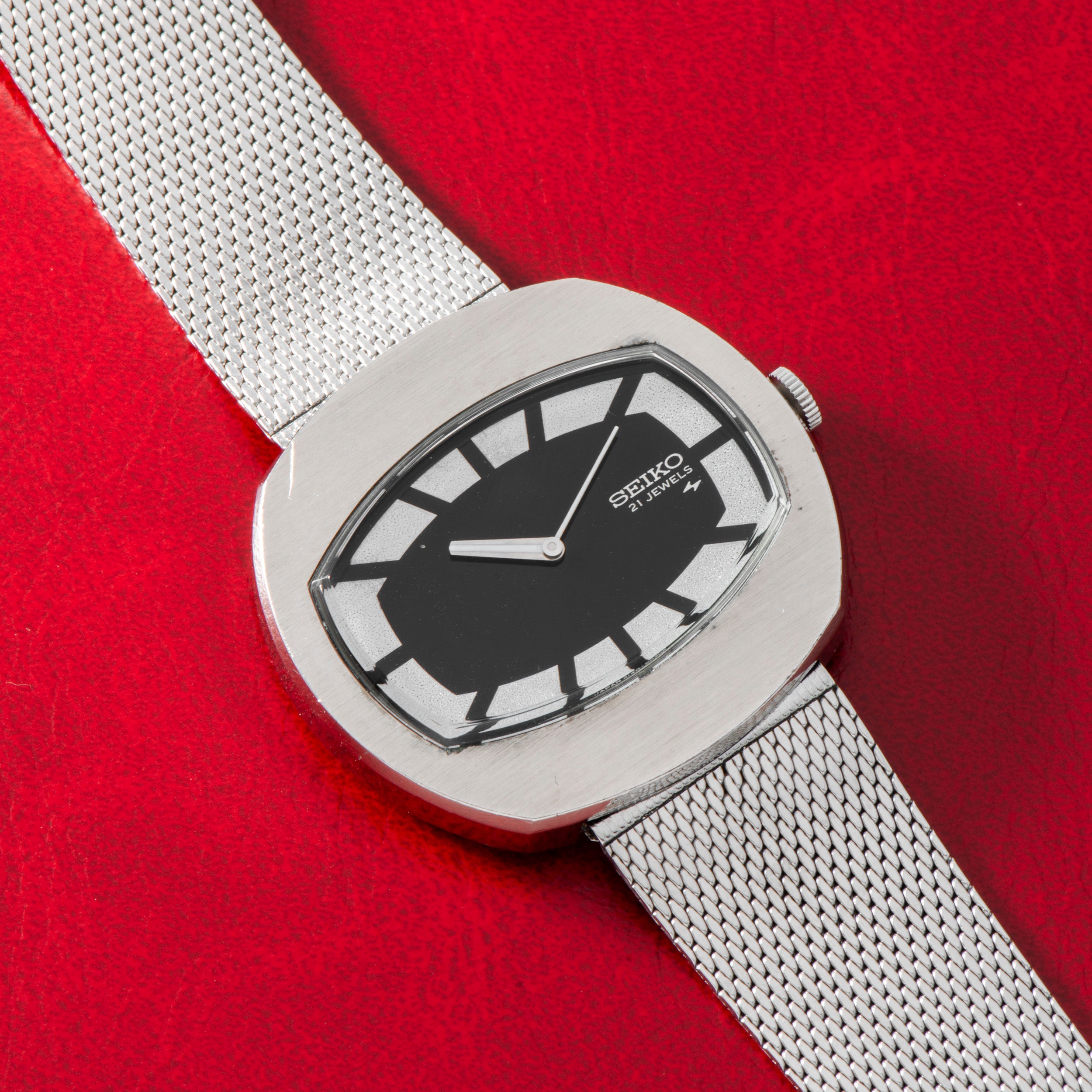 Seiko 'Daft Punk' Watch – Analog:Shift