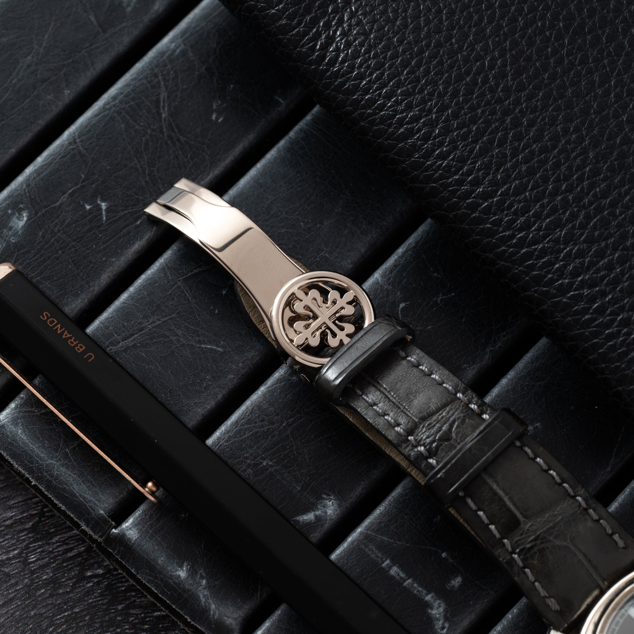 Patek Philippe Annual Calendar – Analog:Shift