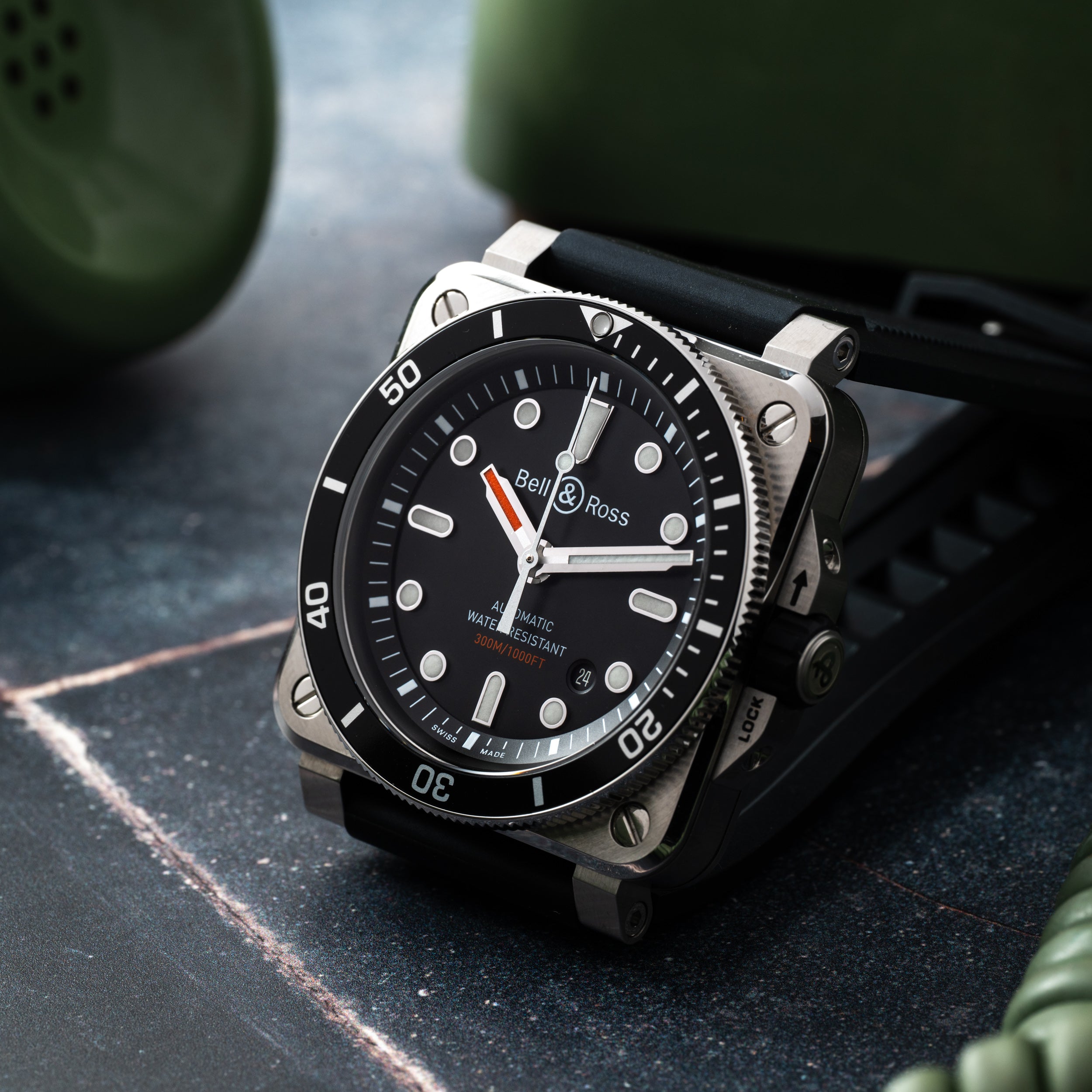 Bell & Ross BR-03 Diver – Analog:Shift
