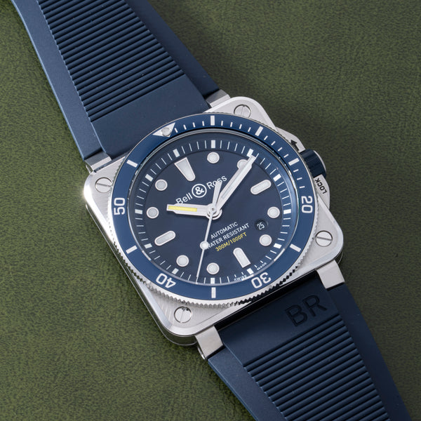 AS11066_40992596_BELL_ROSS_BR-
