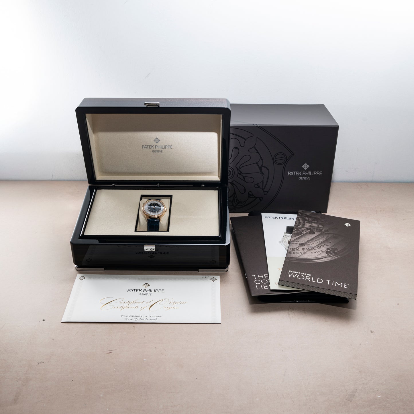 Patek Philippe World Time Ladies 'New York Edition'