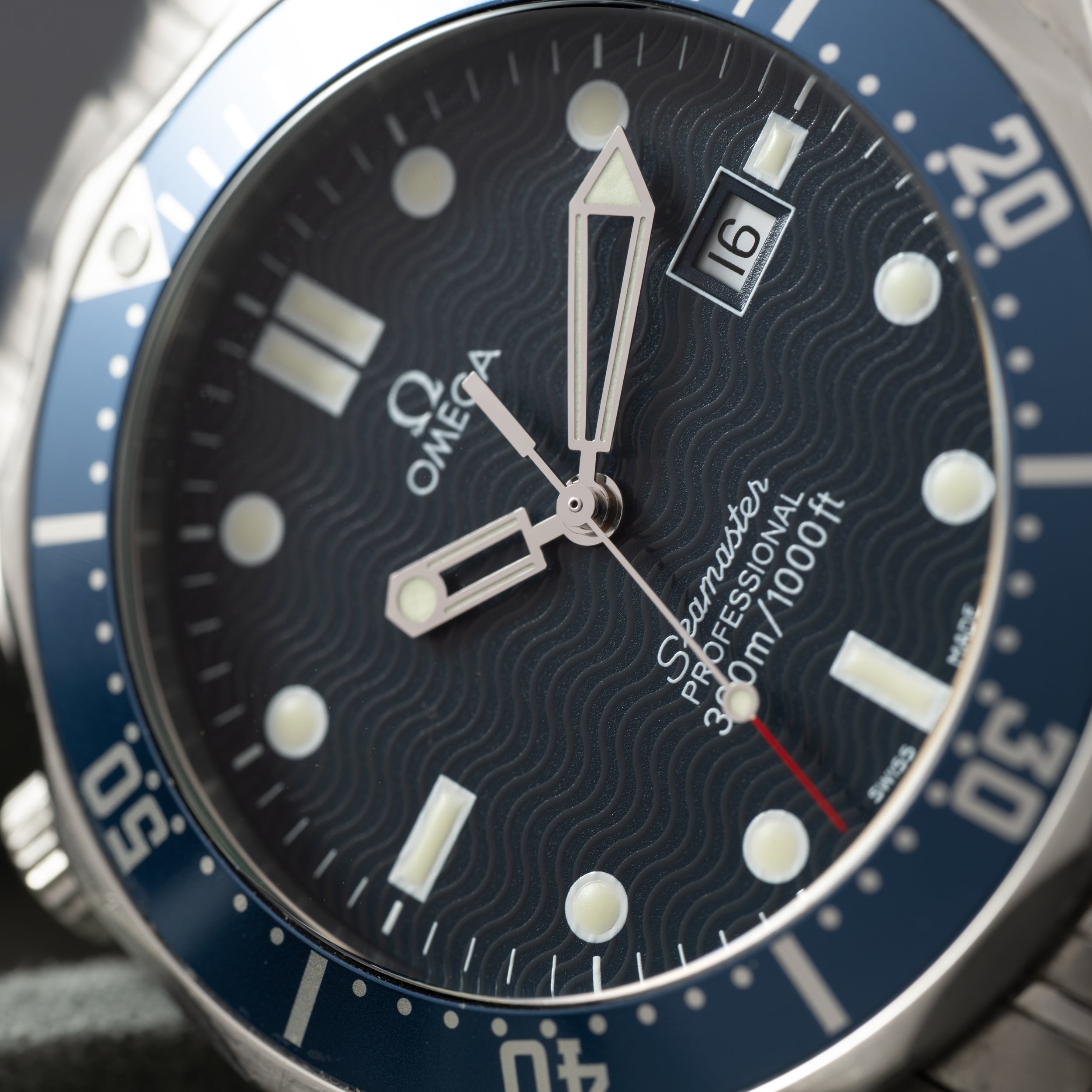 Omega Seamaster 300 Professional 'GoldenEye' Quartz – Analog:Shift