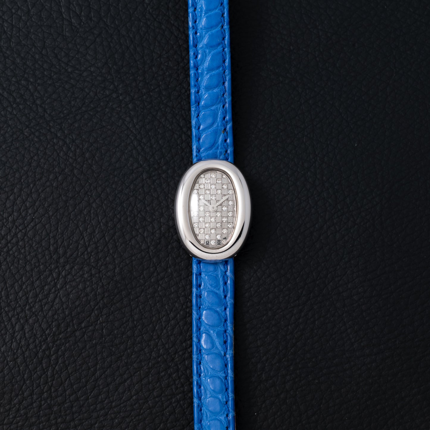 Cartier Baignoire Cadran Pavé