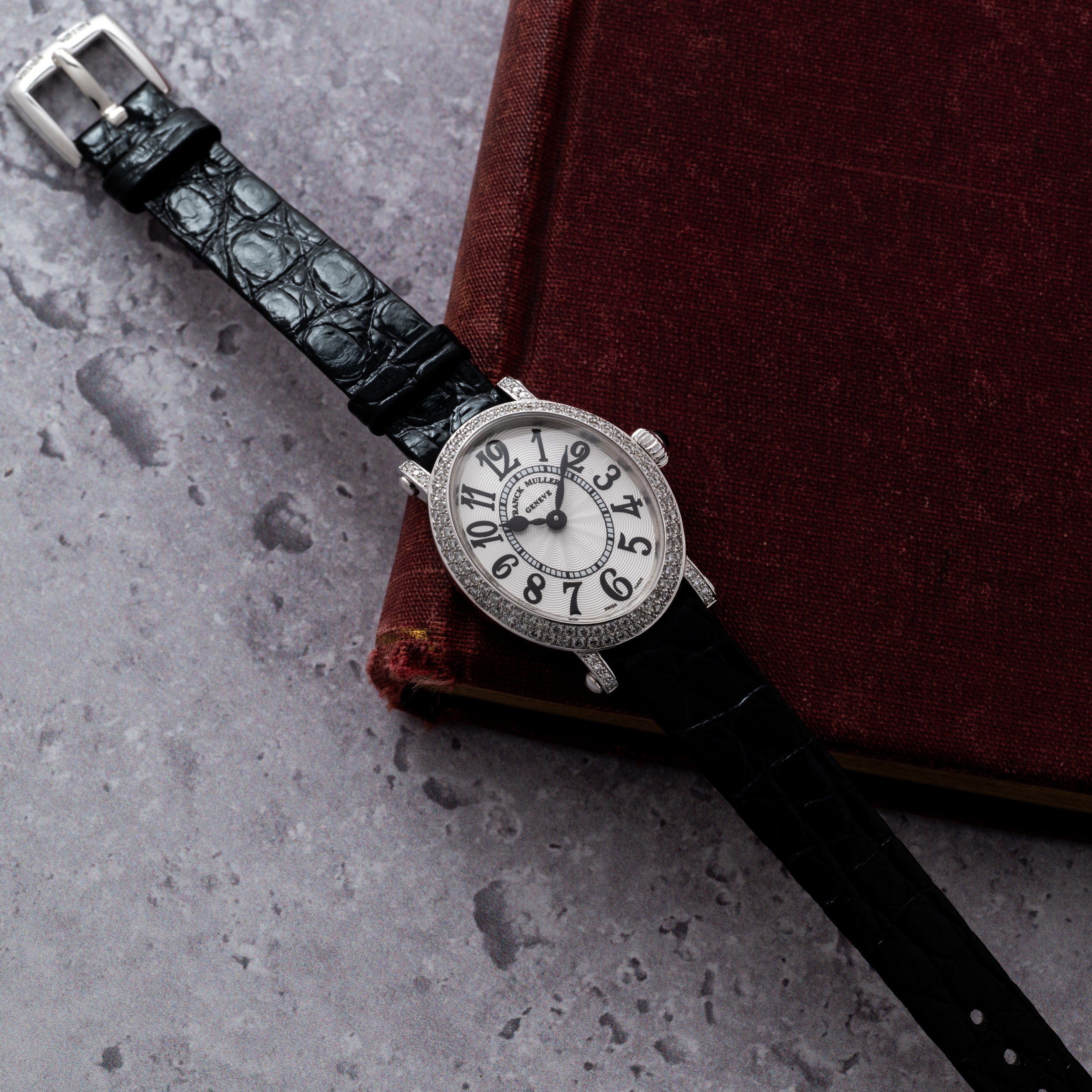 Franck Muller Infinity Oval Diamonds – Analog:Shift