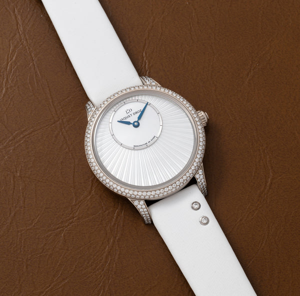 Jaquet Droz Eclipse Petite Heure Minute – Analog:Shift