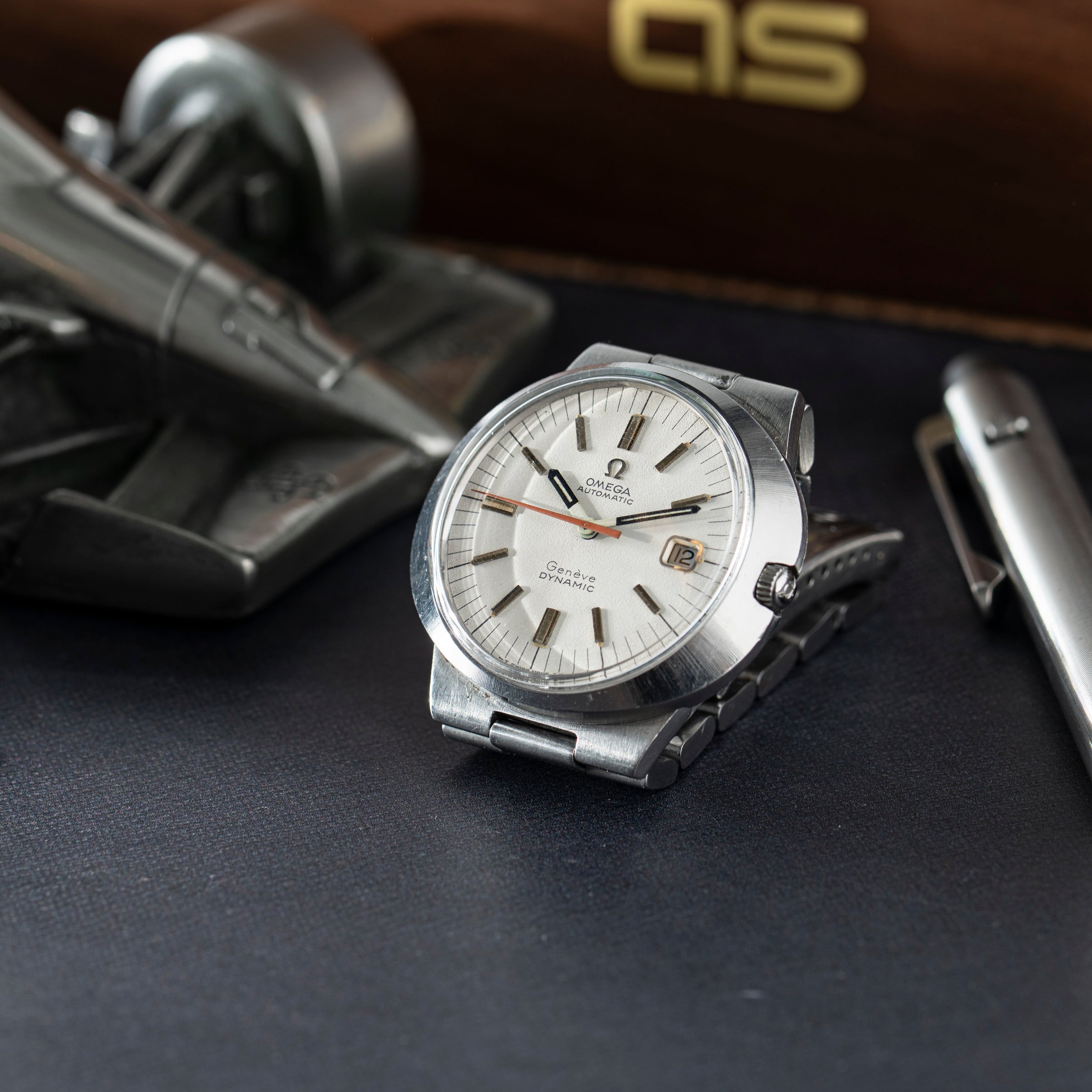 Omega Dynamic – Analog:Shift