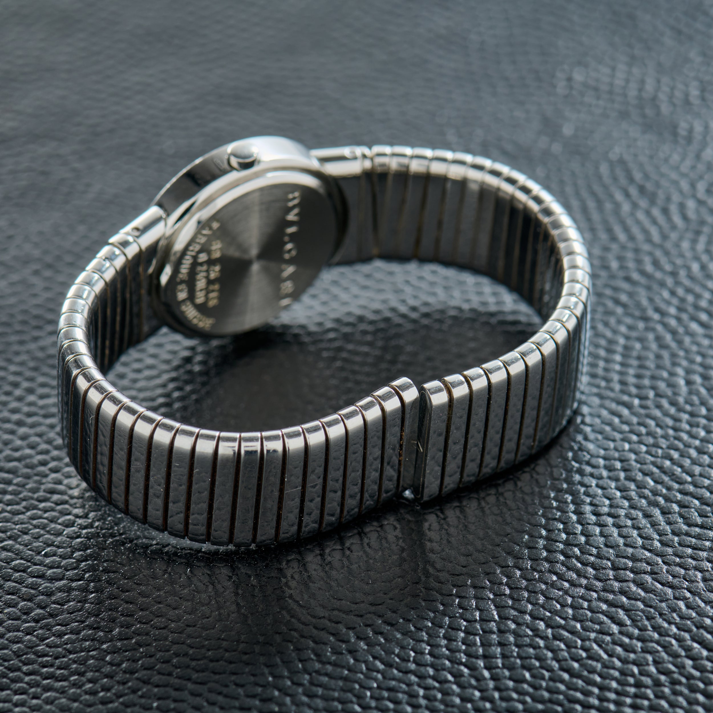 Bulgari Tubogas Cuff – Analog:Shift