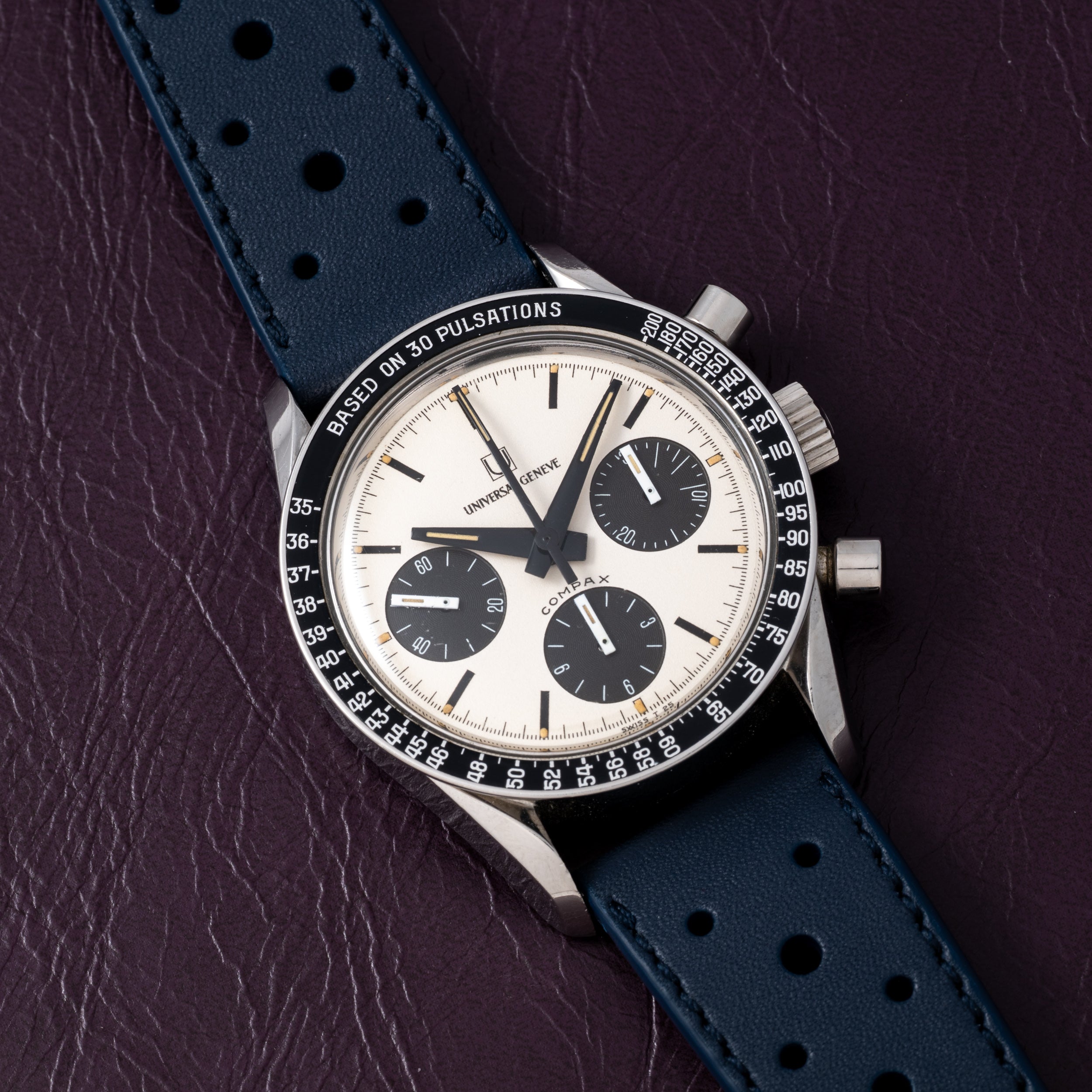 Universal Genève Compax 'Nina Rindt' Pulsations – Analog:Shift