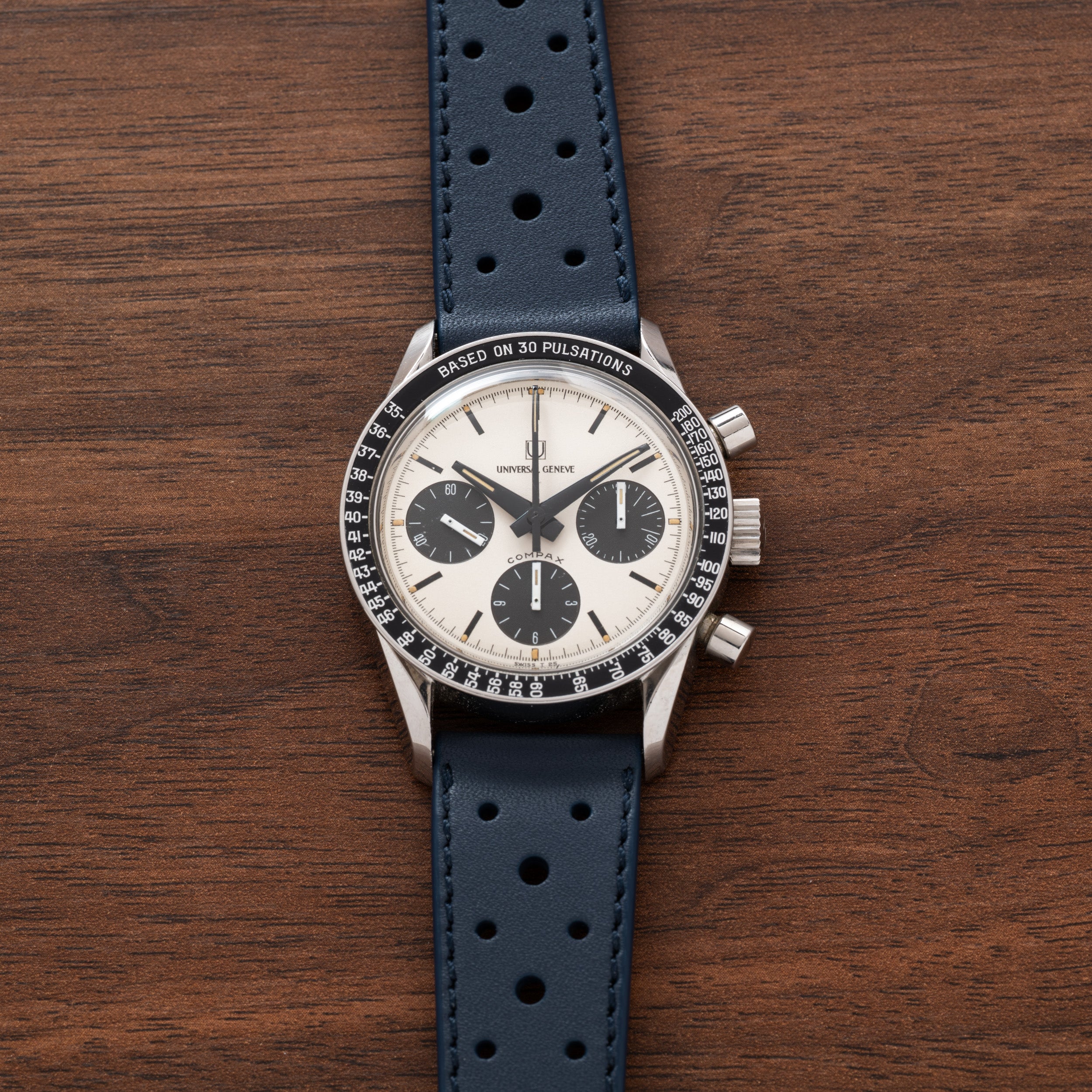 Universal Genève Compax 'Nina Rindt' Pulsations – Analog:Shift