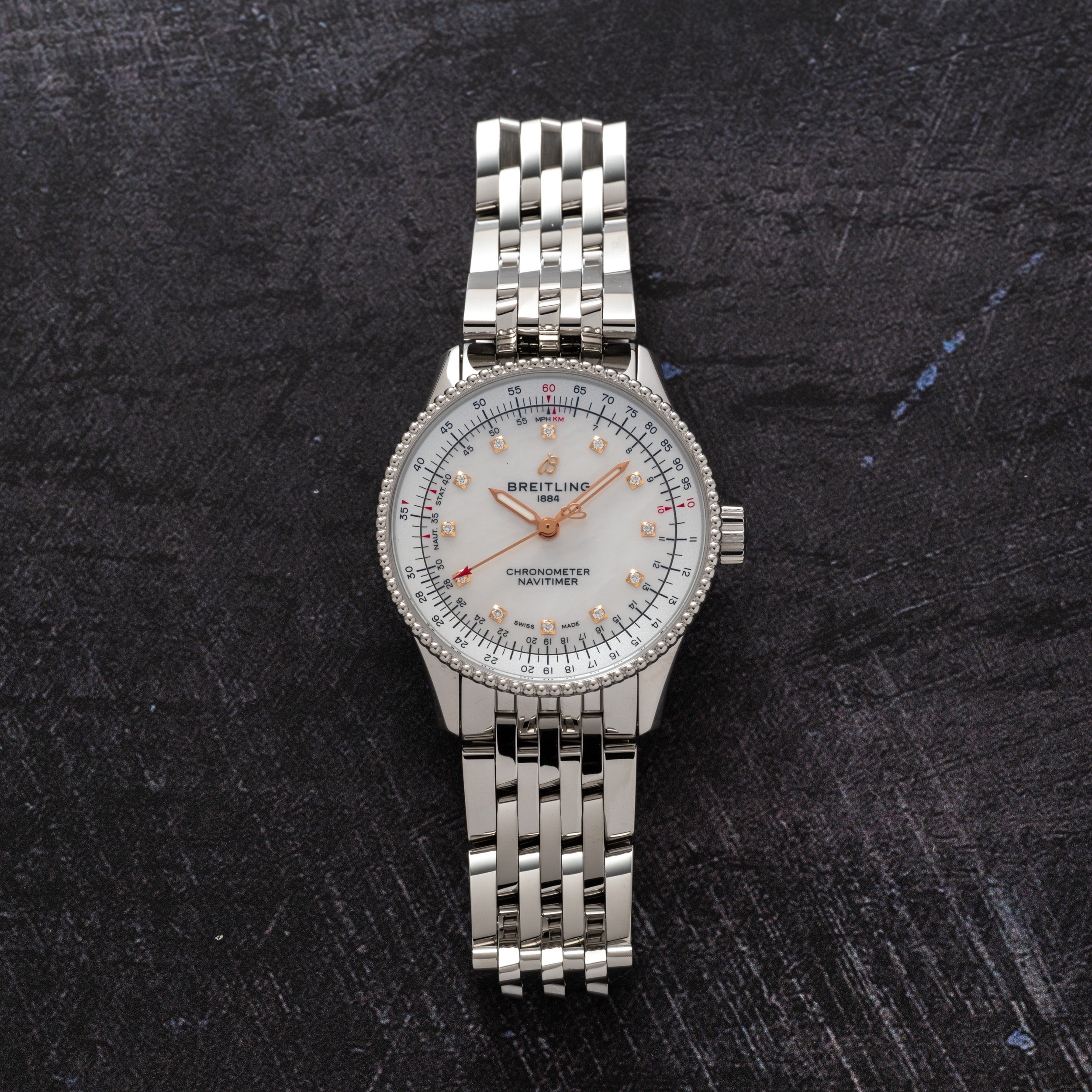 Breitling Navitimer 35 'MOP' – Analog:Shift